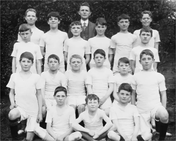 Maze Hill Boys Club gym class group photograph 1922