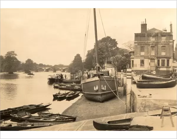 The. A boat called the ' Ivarnia' rests on the hard at Richmond on the River Thames
