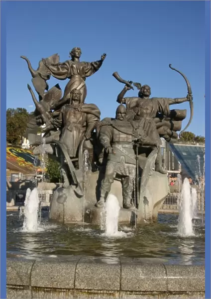 Fountain and monument, Kiev, Ukraine