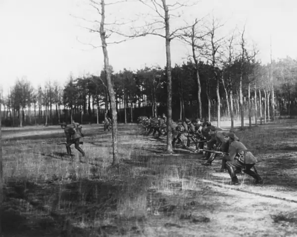German soldiers attacking WWI