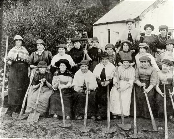 Welsh women road builders, South Wales