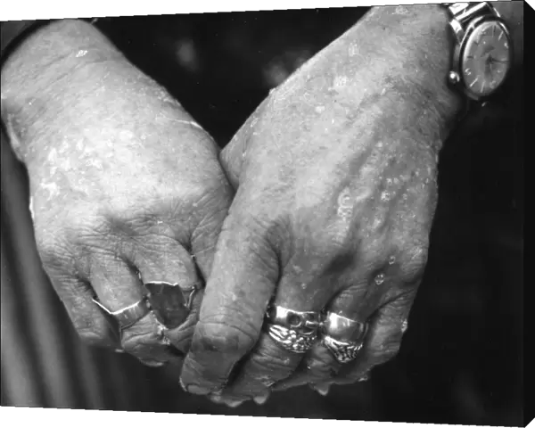 Gipsy womans hands