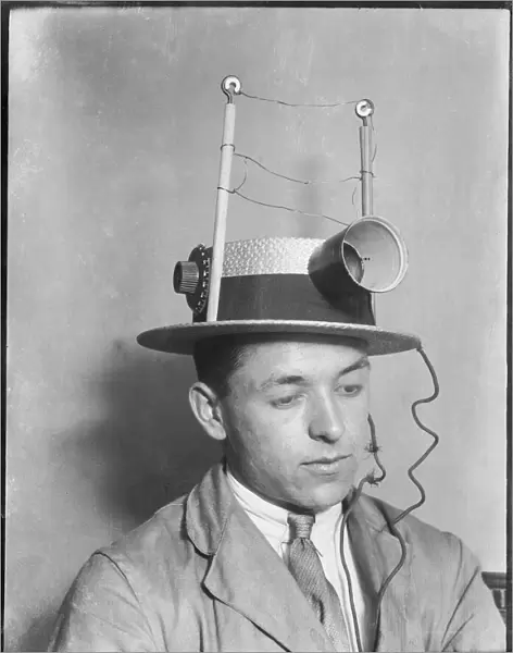 Hat Wireless 1930S