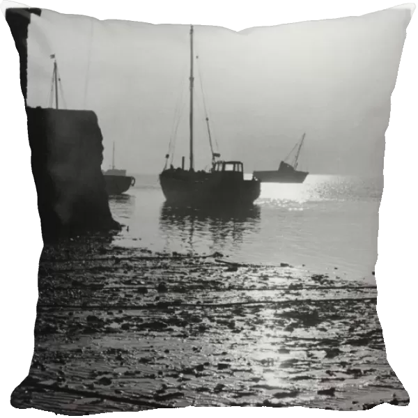Thames Estuary 1940S