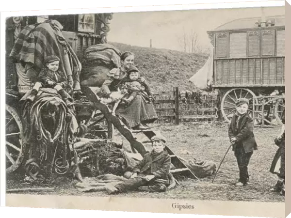 Gipsies  /  Postcard  /  1905