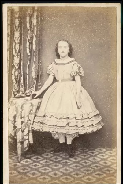 Costume  /  Girl  /  Photo 1860S