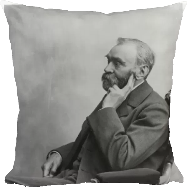 Alfred Nobel  /  Photo 1885