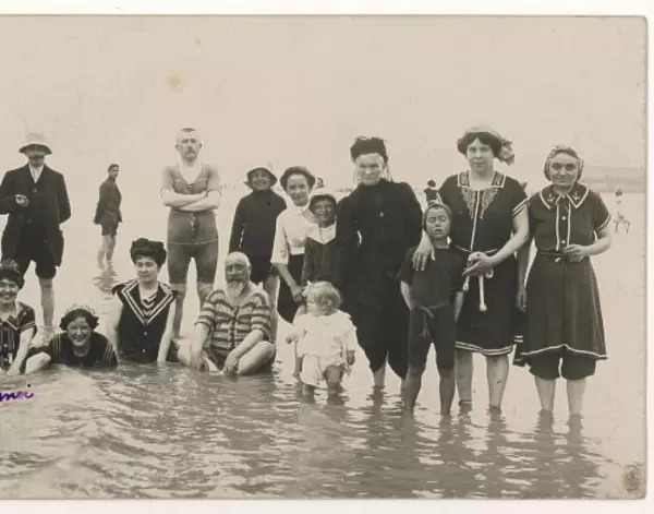 Bathing in the Sea  /  1911