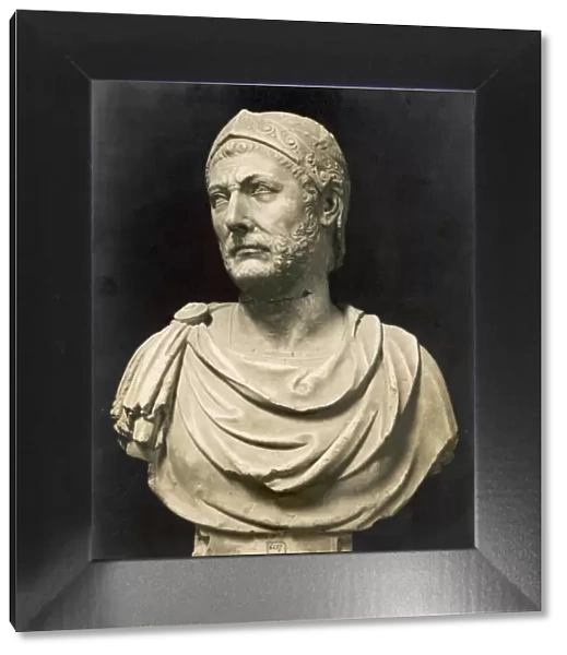 Hannibal  /  Naples Bust