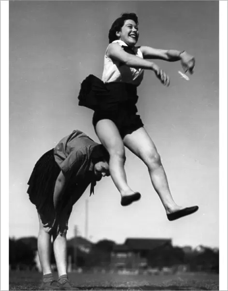 Leapfrog Girls 1940S