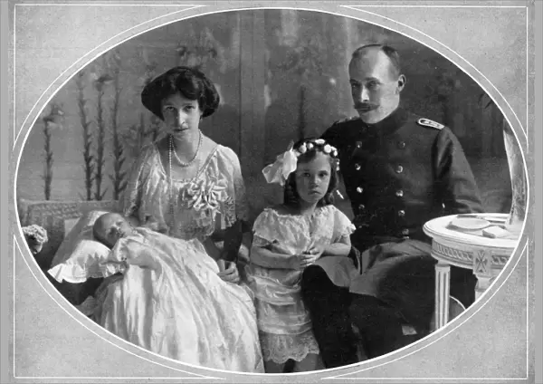 Prince Wilhelm (William) of Wied and family