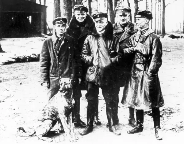 Baron von Richthofen, German air ace, with colleagues, WW1