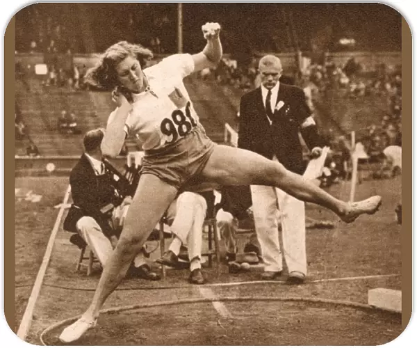 A. E. Panhorst-Niesink putting-the-shot, 1948 Olympics