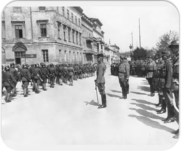 General Eduard von BErmolli, Odessa, 1918 General Eduard von B�Ermolli, Odessa, 1918