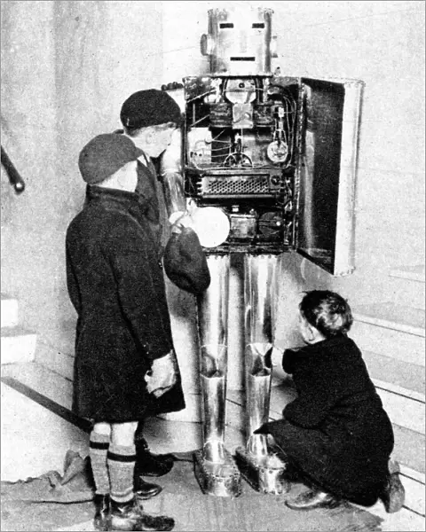 Automaton at the Schoolboys Own Exhibition, 1929