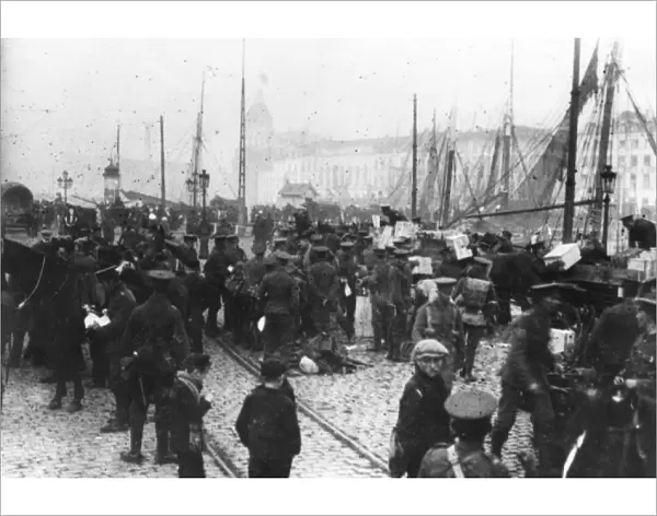 7th Division loading supplies, Ostend, Belgium, WW1
