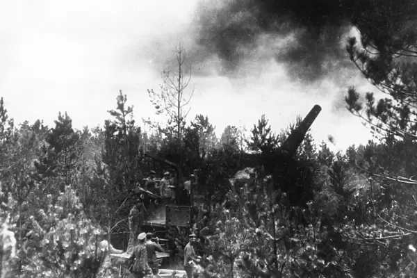 German heavy gun firing, Le Cateau, France, WW1