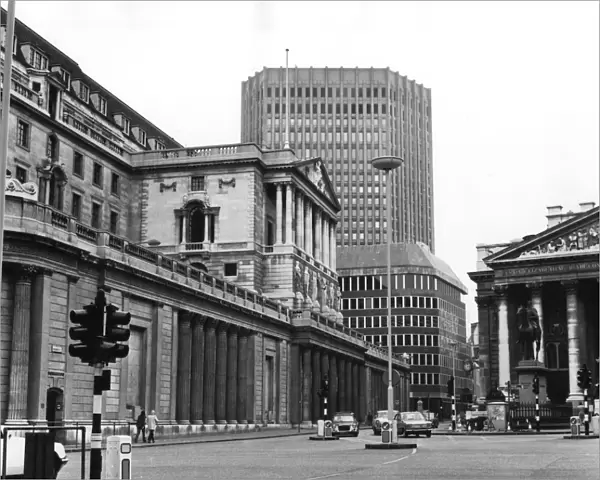 London  /  Bank