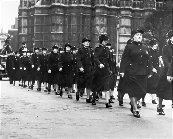 Blitz in London -- women in the Auxiliary Fire Service, WW2