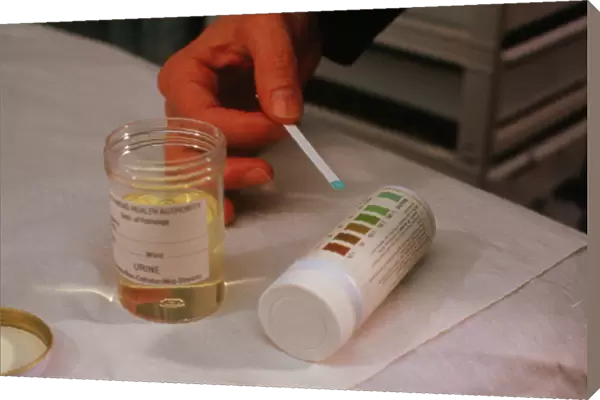 Test for urine glucose level