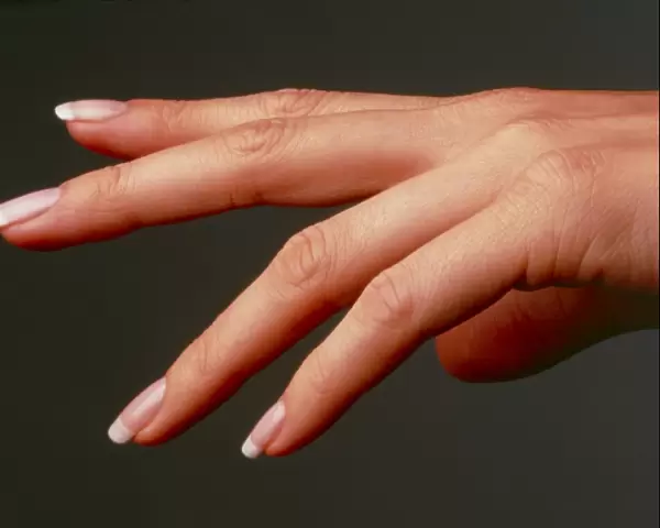 Side view of the healthy hand of a woman