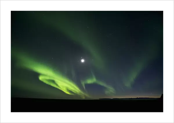 Northern lights and comet PanSTARRS C018  /  2269