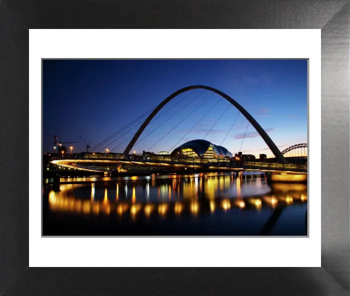 Framed Print : Newcastle Upon Tyne Quayside Print