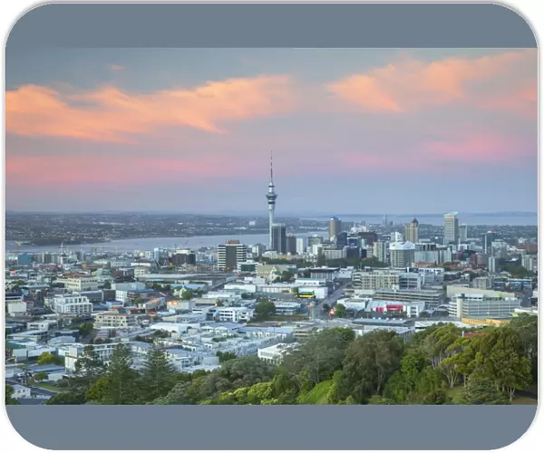 View of Auckland from Mount Eden at sunset, Auckland, North Island, New Zealand, Pacific