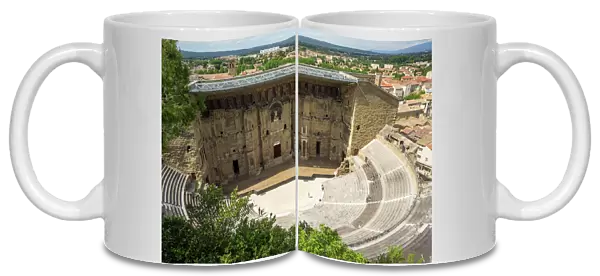 Amphitheatre and view over town, Orange, Provence Alpes-Cote d Azur, France, Europe