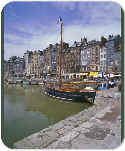 Harbour, Honfleur, Basse Normandie (Normandy), France, Europe