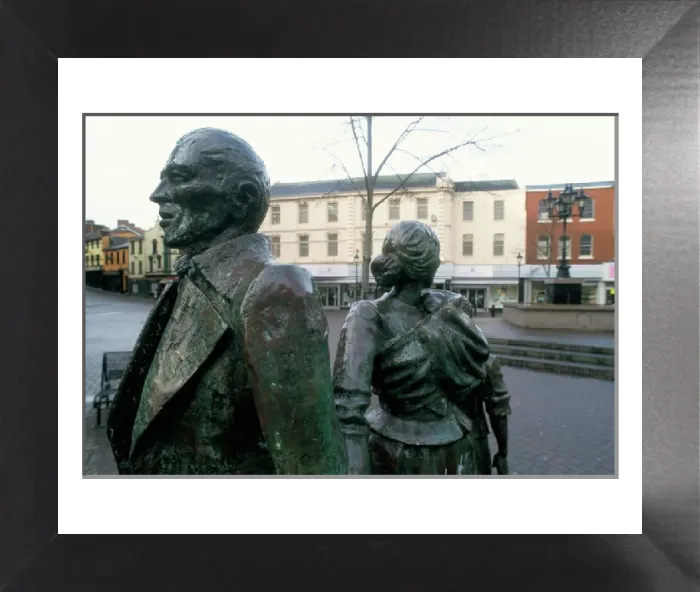 Framed Print : Derry (Londonderry) Print Framed Print : Derry (Londonderry) Print