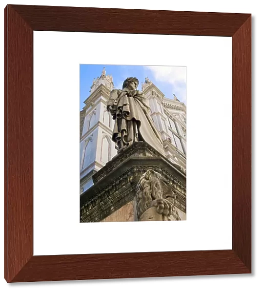 Statue of Dante Alighieri, Santa Croce, Florence (Firenze), UNESCO World Heritage Site