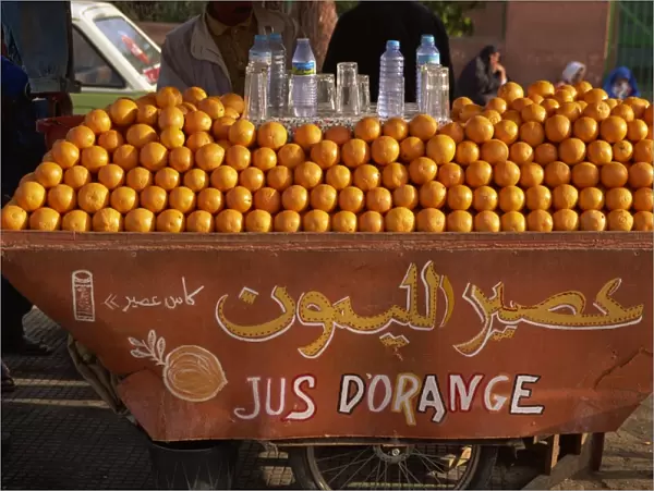 Orange juice stall, Taroudannt, Morocco, North Africa, Africa