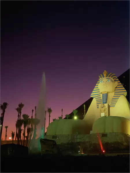 Las Vegas Luxor hotel editorial stock photo. Image of night - 65436673