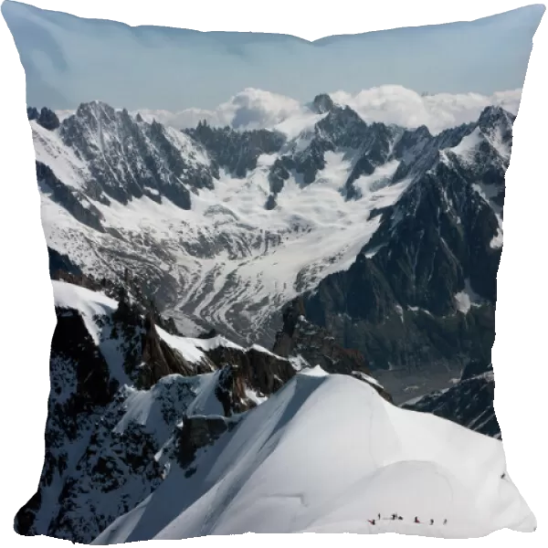 Climbers on Mont Blanc, Aiguille du Midi, Mont Blanc Massif, Haute Savoie