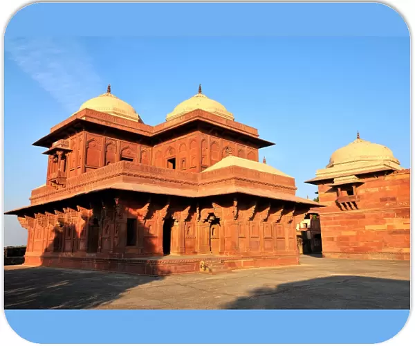 Finely sculpted Palace dating from the 16th century, Fatehpur Sikri, UNESCO World Heritage Site, Uttar Pradesh, India, Asia