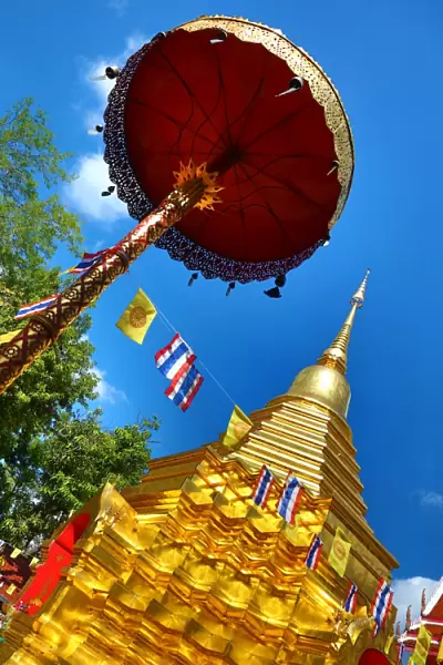 Gold Chedi at Wat Phan On Temple in Chiang Mai, Thailand