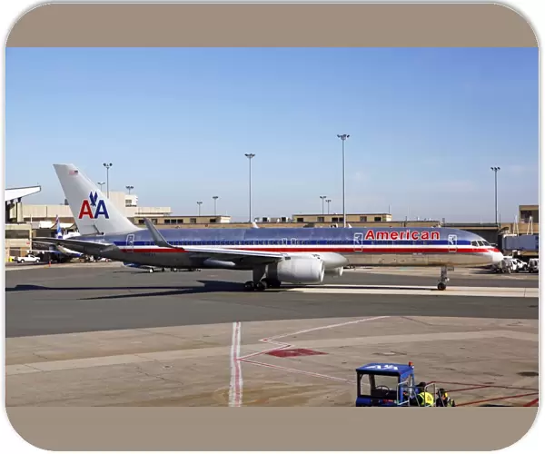 American Airlines aircraft at Chicago O Hare airport, Illinois, America