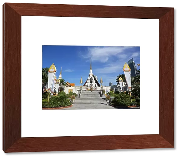 Wat Yannawa temple, Bangkok, Thailand