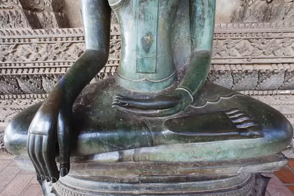 Laos, Vientiane, Ho Phakeo Museum, Buddha Statue