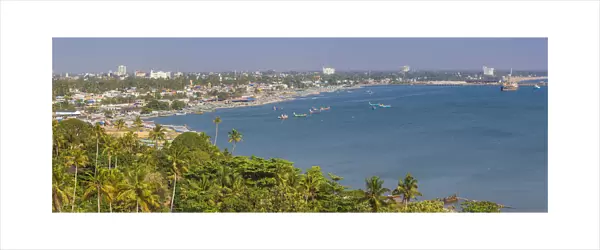 India, Kerala, Kollam, View of Kollam harbour and beach