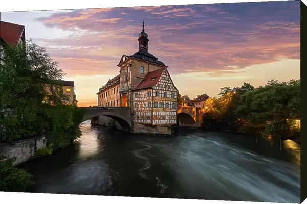 Sammlung Ludwing Rathaus illuminated at sunset, Bamberg, Bavaria, Upper Franconia, Germany, Deutschland, Western Europe