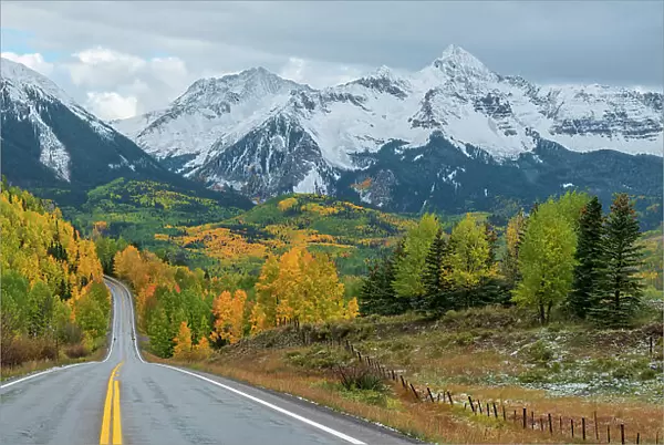 USA, Rocky Mountains, San Juans, Colorado, Telluride, Highway 145