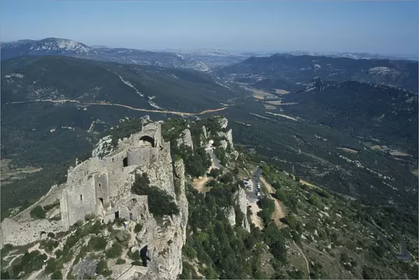 20061277. FRANCE Aude Peyrepertuse Cathar Castle