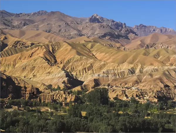 20085250. AFGHANISTAN Bamiyan Province Bamiyan View of Bamiyan valley