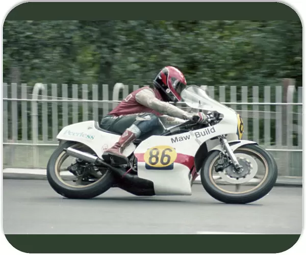 Andy Graves (Yamaha) 1983 Senior Manx Grand Prix