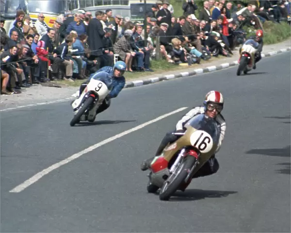 Chas Mortimer & Jack Findlay (Yamaha) 1971 Lightweight TT