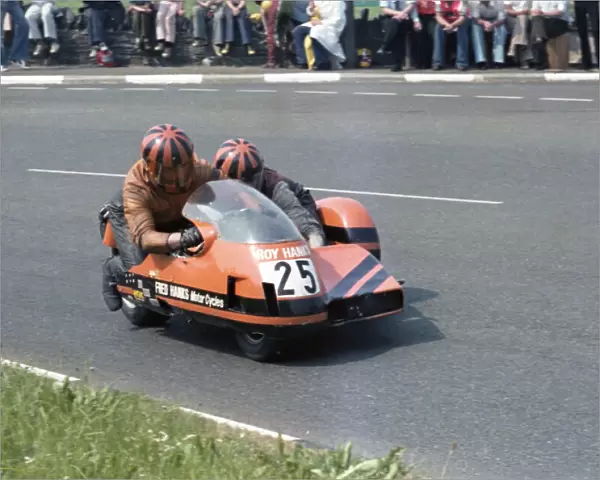 Roy Hanks & Don Williams (Suzuki) 1978 Sidecar TT practice