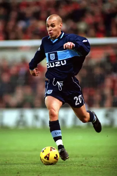 Tomas Antonelius in Action: Coventry City vs Nottingham Forest (Division One, 2001)