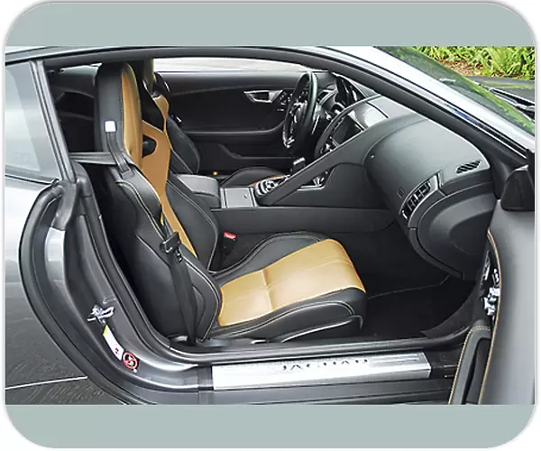 Jaguar F-Type R AWD Coupe, 2016, Grey, metallic